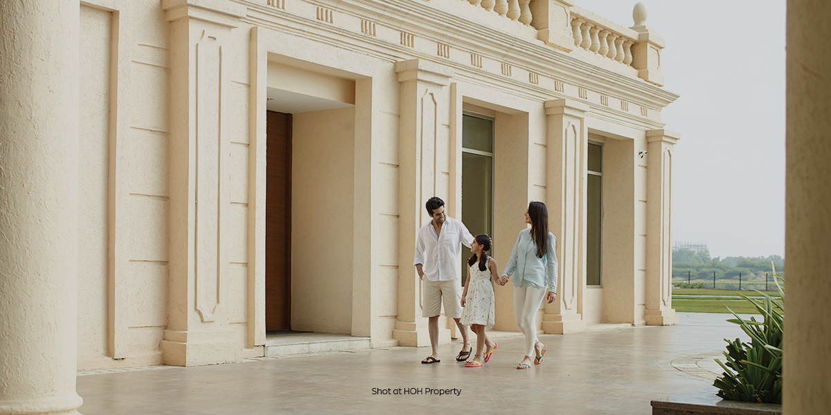 View of Family Walking in Hiranandani Woodspring Kalyan